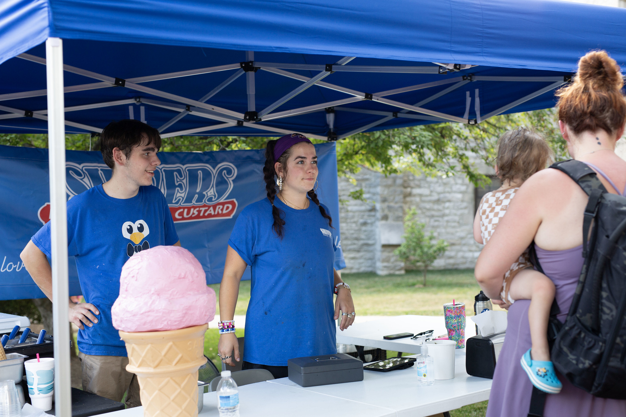 Attendees at L&C’s 2023 Summerfest order delicious frozen custard from the Shivers tent. PHOTO BY JAN DONA/L&C MARKETING & PR