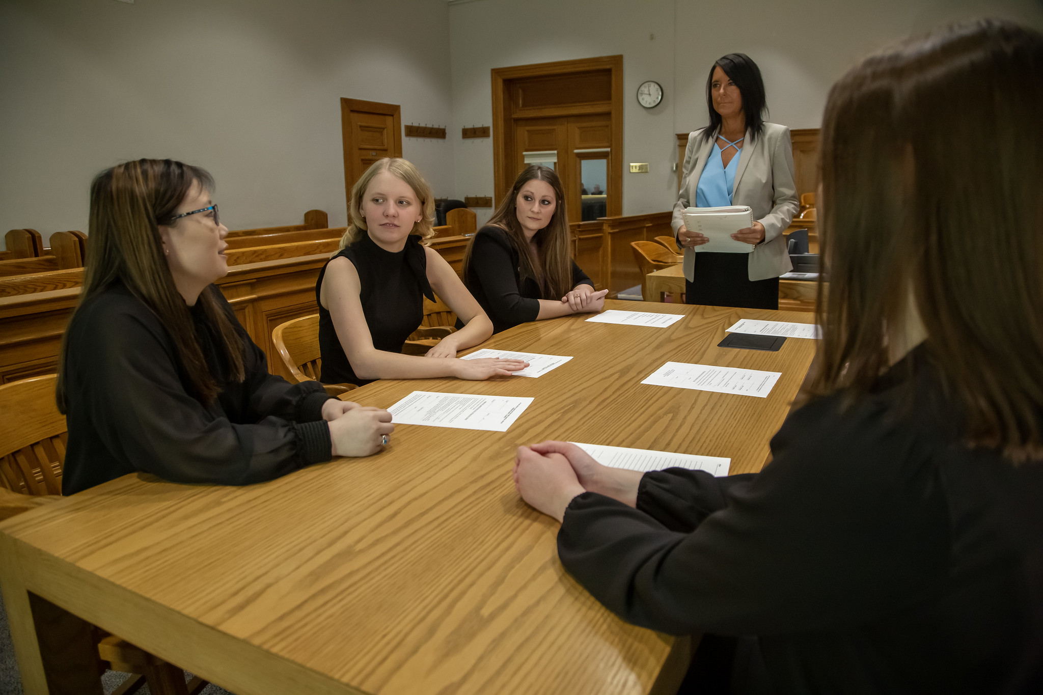 LC Paralegal students meet with Professor and Paralegal Program Coordinator Becky Gockel at the Madison County Courthouse. Photo and story by JAN DONA/LC MARKETING & PR