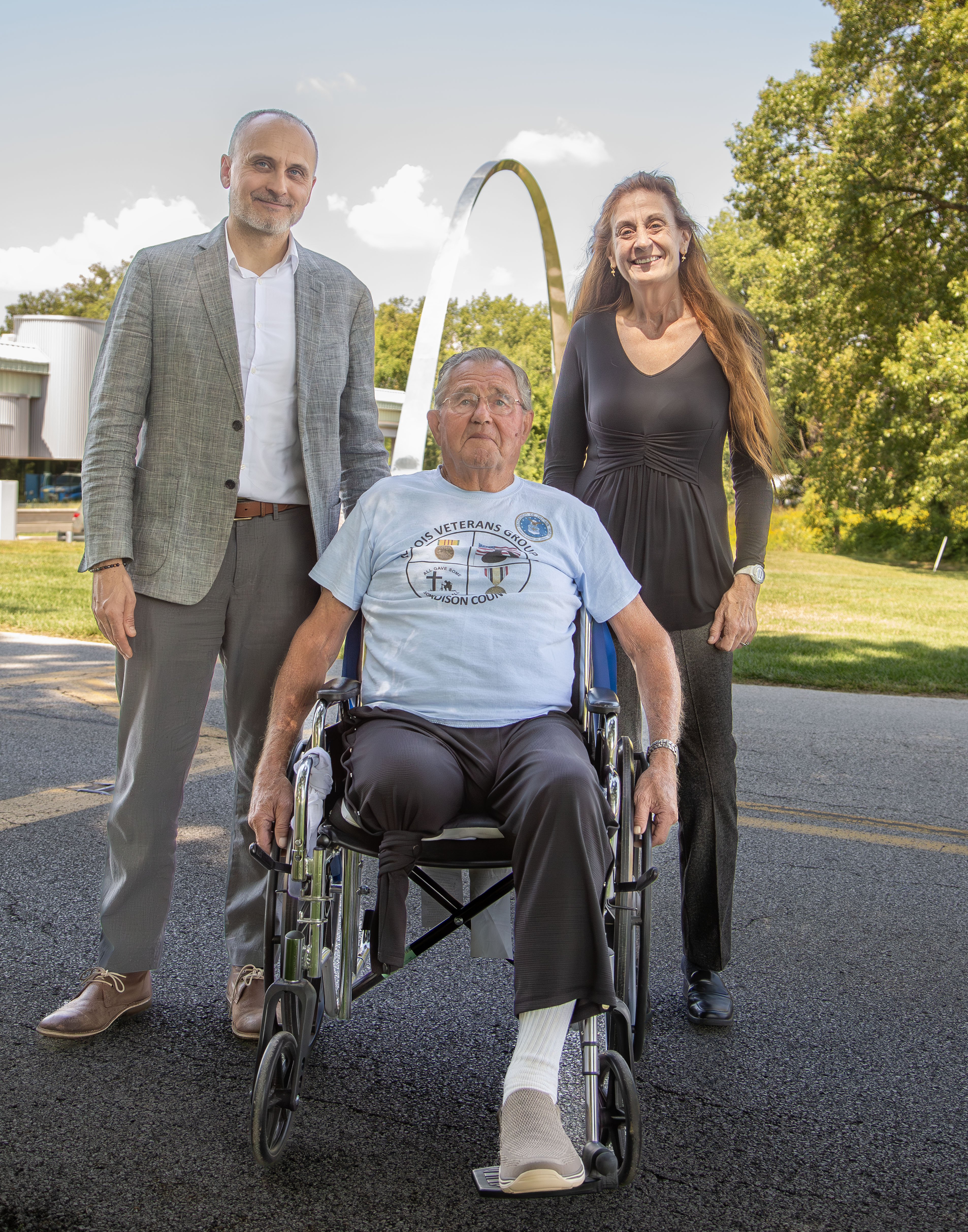 L&C President Ken Trzaska and Vice President of Academic Affairs Sue Czerwinski met with Jim Weinman, center, to thank him for his contribution to campus. JAN DONA/L&C MARKETING & PR